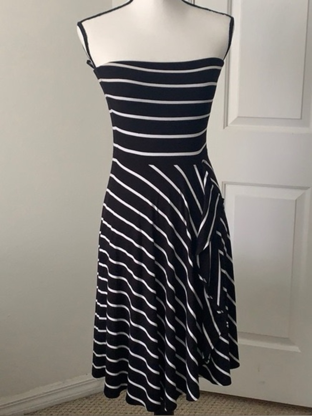 Ann Taylor NWOT Strapless Black and White Striped Midi Dress